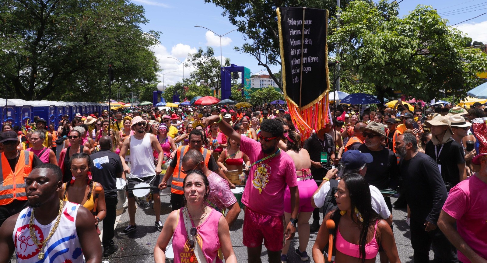 Carnaval em Minas: calor intenso e chuvas isoladas devem predominar na RMBH e cidades históricas